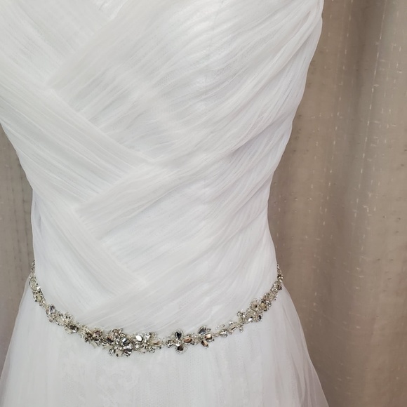 Wedding Gown - Picture 2 of 5